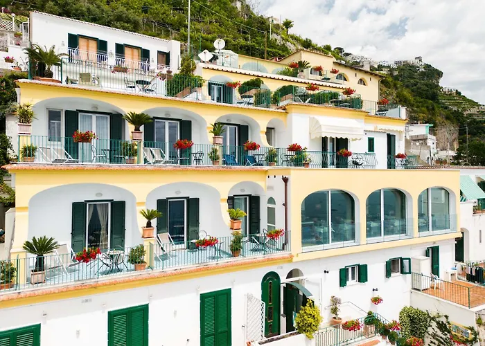 Resort: Hotel Il Nido